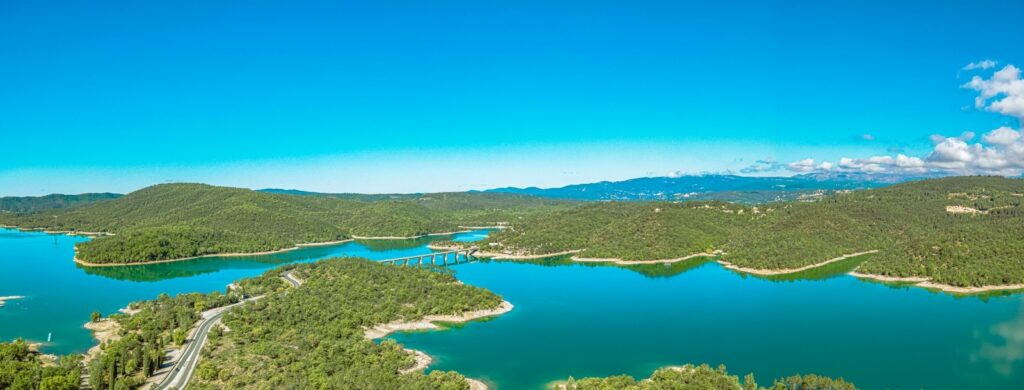 lac de saint cassien proche de la villa Noelie Cote D'azur